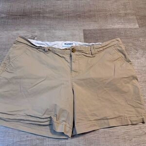 Old Navy Women’s size 14 Chinos shorts